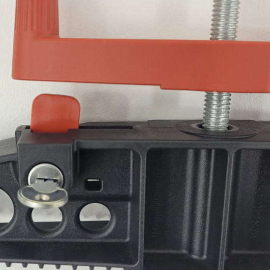 СКОБА ЗА МОНТАЖ НА СТЪЛБИ 2 БРОЯ LADDER CLAMP